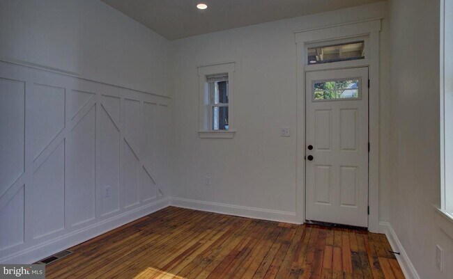 Foto del edificio - 537 N Plum St