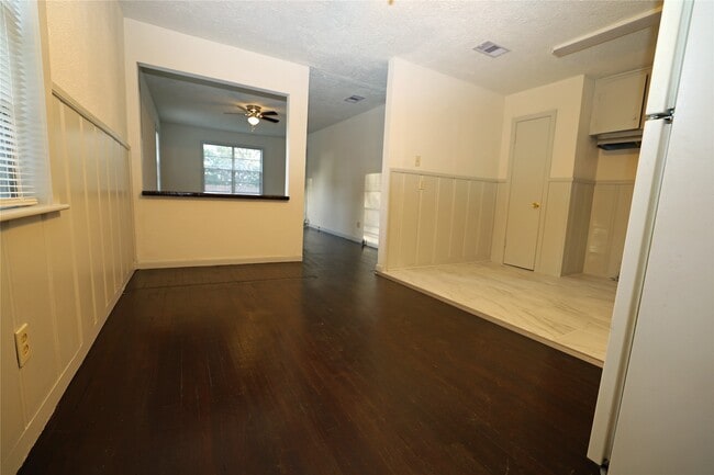 Building Photo - 21702 E Memorial Dr