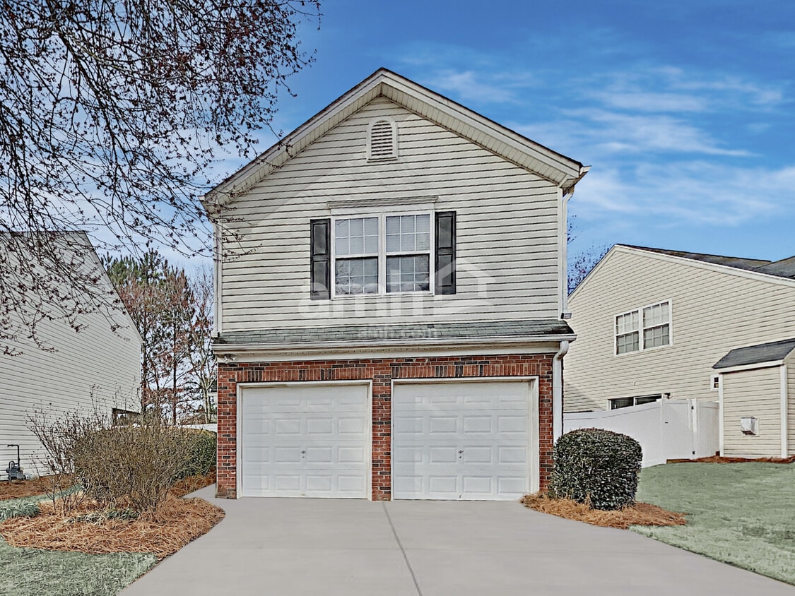 Primary Photo - 112 Ilex Drive