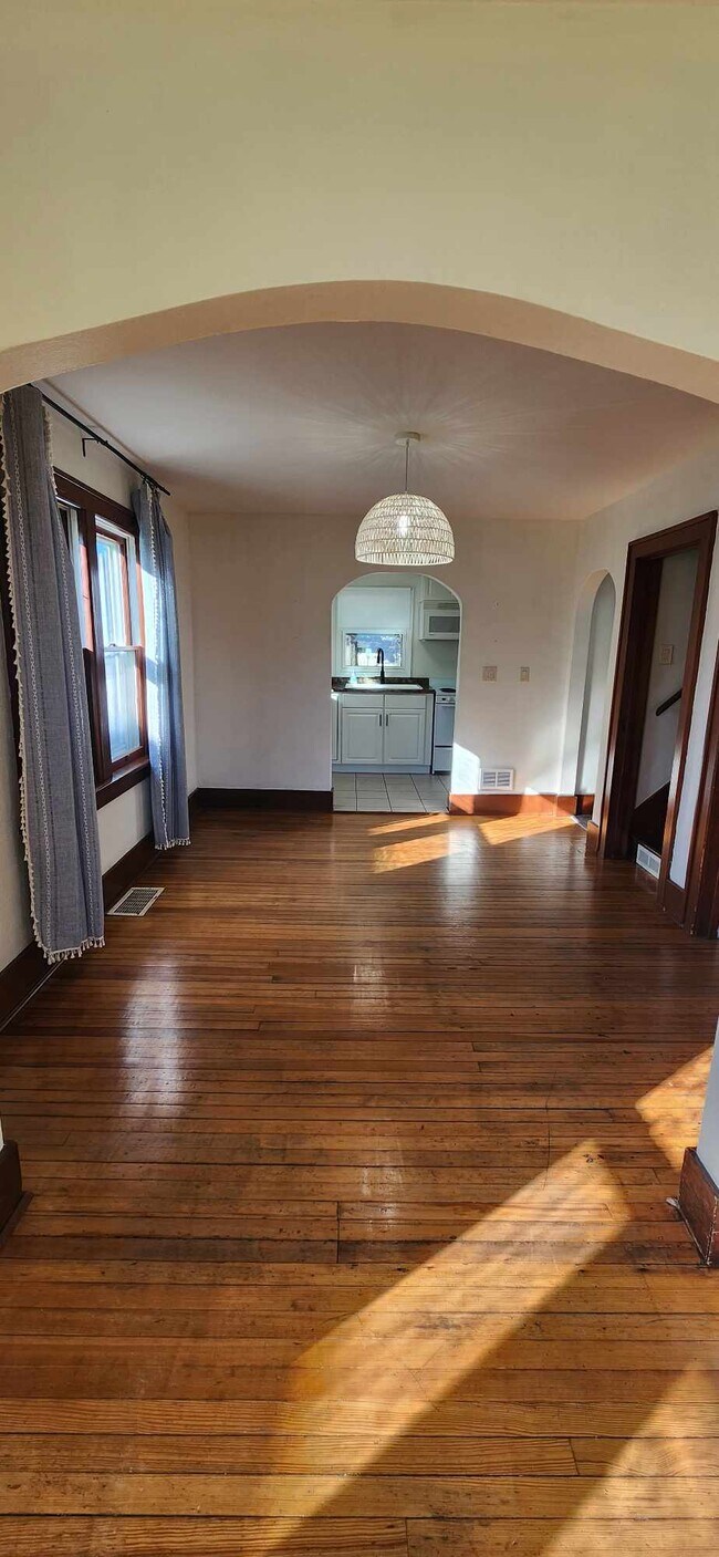 Foto del edificio - 324 S 3rd St