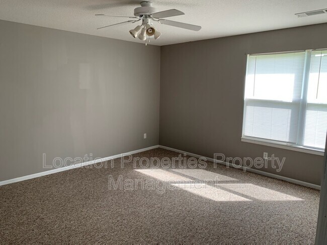 Foto del edificio - 947 E Wildcat Run St