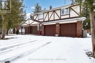 Building Photo - 379 Maple Grove Dr