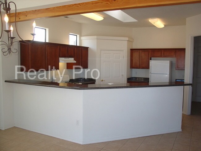 Building Photo - 620 3rd Ave NW
