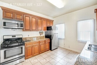 Building Photo - 325 N Stanley Ave