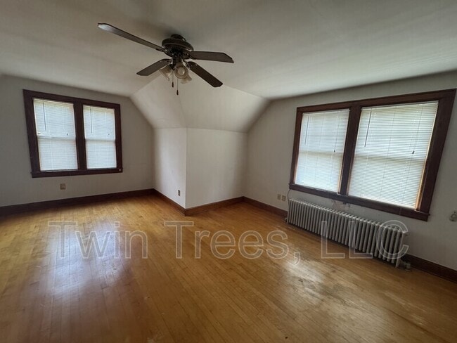 Building Photo - 5949 Gospel St