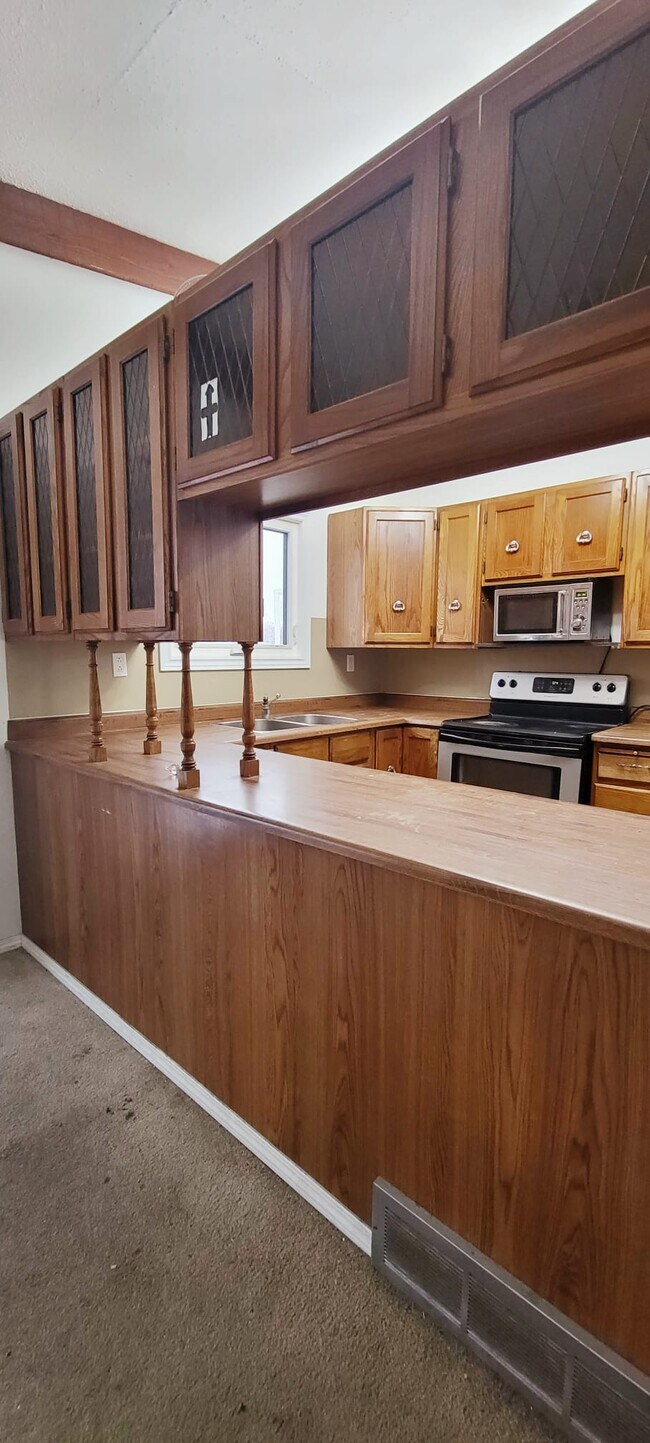 Photo du bâtiment - 1198 Chancellor Dr