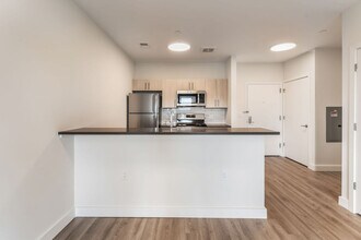 Building Photo - PINNACLE Orange Crossing