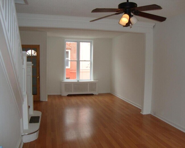 Building Photo - 2429 S Marshall St