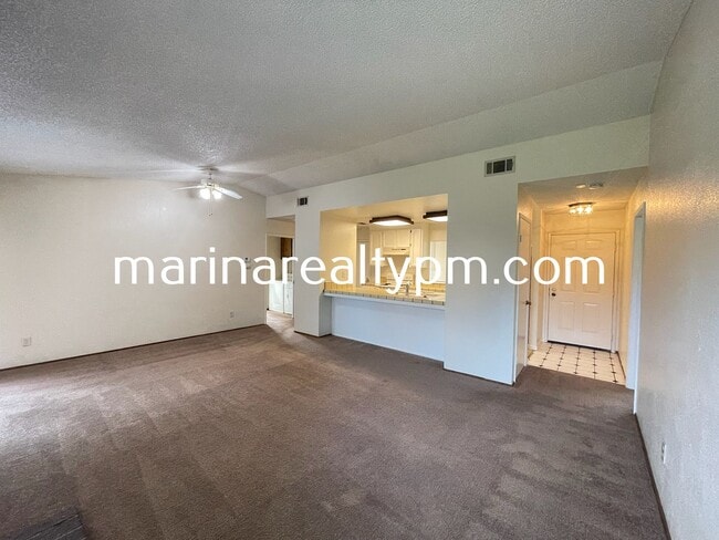 Building Photo - 2 bed 2 bath single family home in established neighborhood in City of Suisun