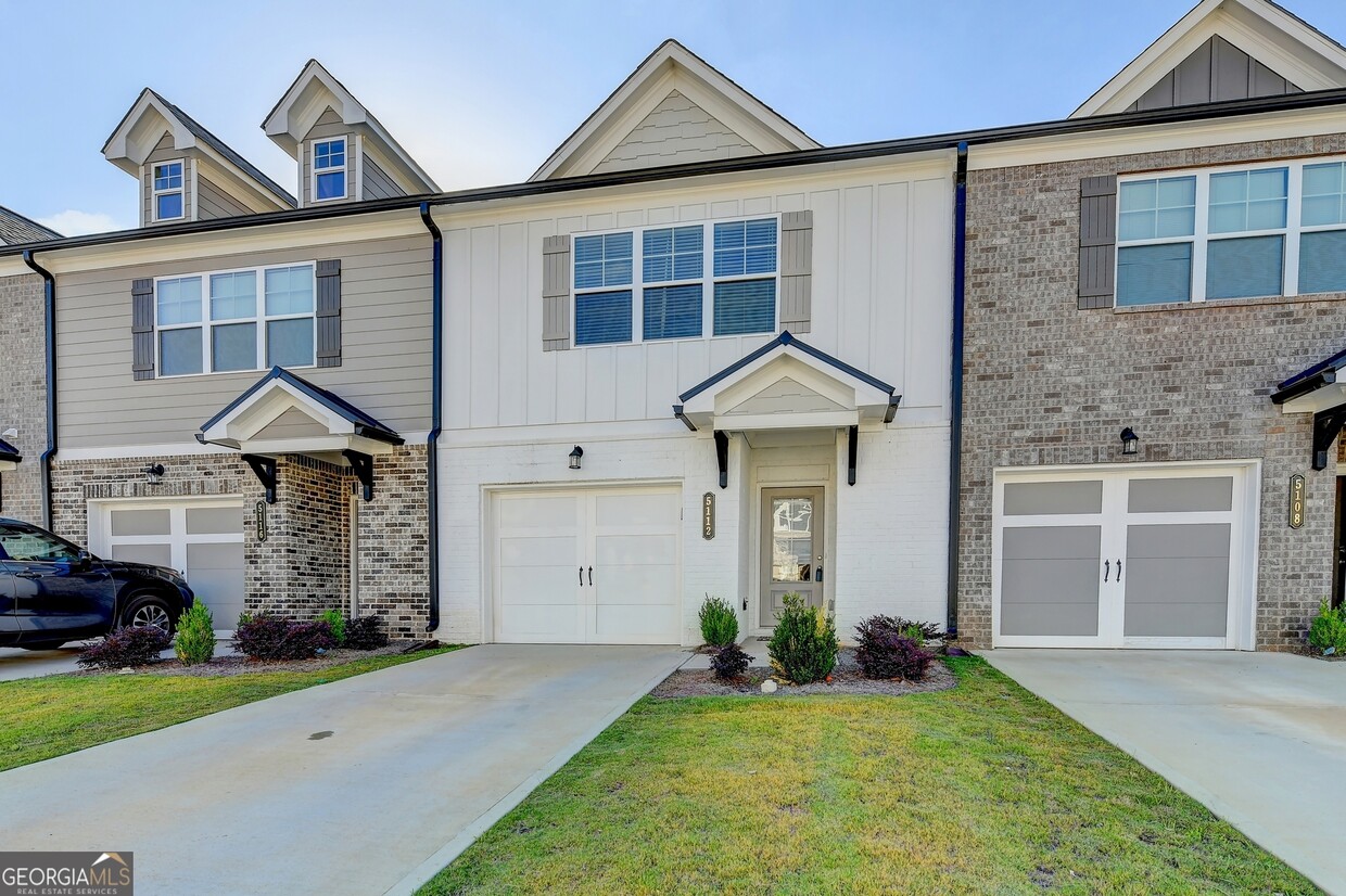 5112 Fox Den Rd, Oakwood, GA 30566 Townhome Rentals in Oakwood GA