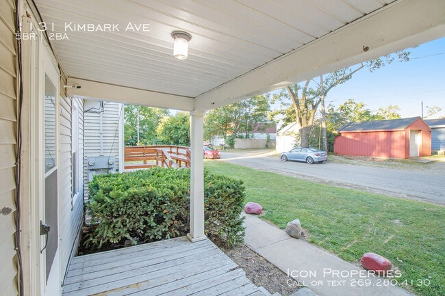 Building Photo - 1131 Kimbark Ave