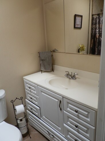 Foto del edificio - 950 W Lambert Rd