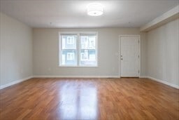 Building Photo - 45 Chelsea St