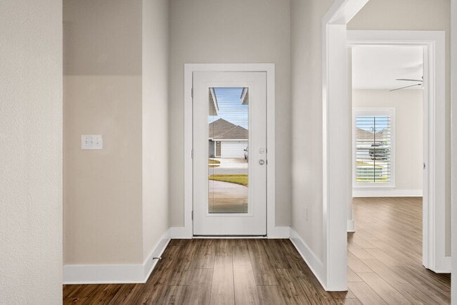 Foto del edificio - 227 Morning Crk Wy