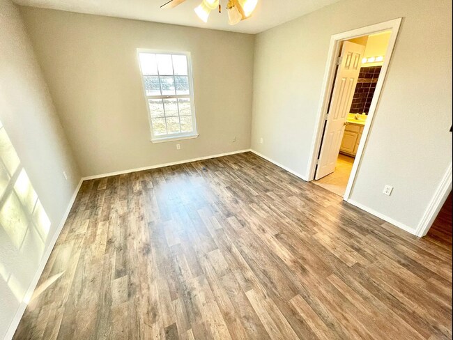 Foto del edificio - 2740 W 66th St