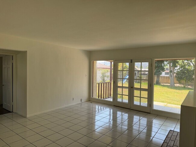 Foto del edificio - Alhambra 3 bedrooms, 2 baths single house