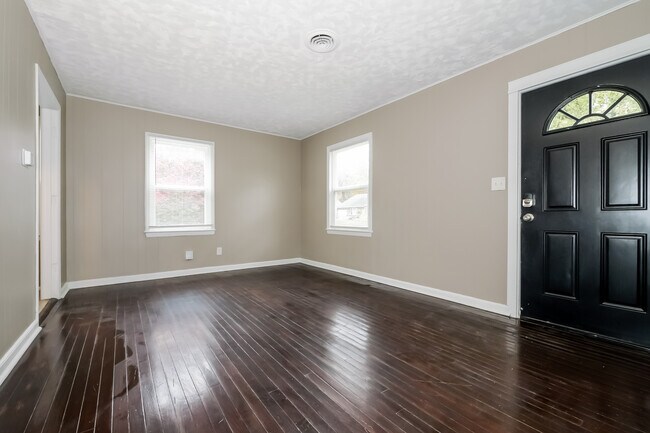 Foto del edificio - 1608 W Sheley Rd