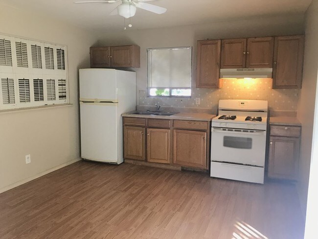 Building Photo - 7506 Blanding Dr