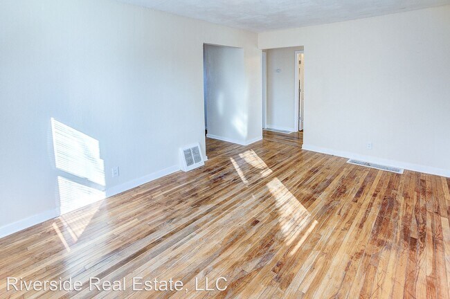 Building Photo - 2 br, 1 bath House - 601 N 4th St.