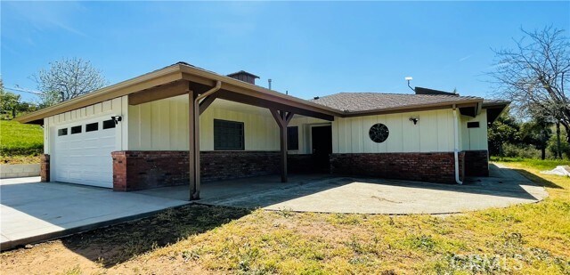 Building Photo - 3823 Robinhood Rd