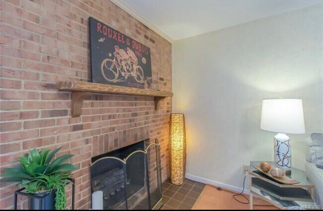 Foto del edificio - 7823 Davinci Ln