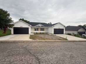 Building Photo - 11680-11682 Ridgeway Ct