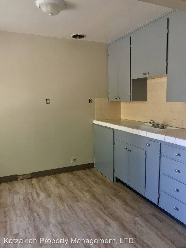 Foto del edificio - 3814 N California St