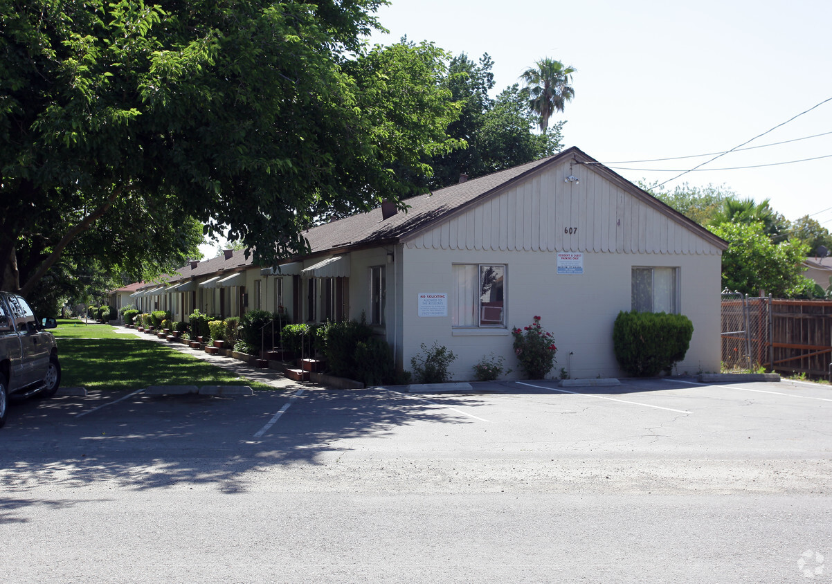 Primary Photo - Glide Avenue Apartments