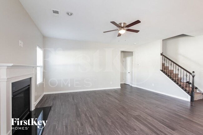 Foto del edificio - 3603 Anthony Mark Moore Ln