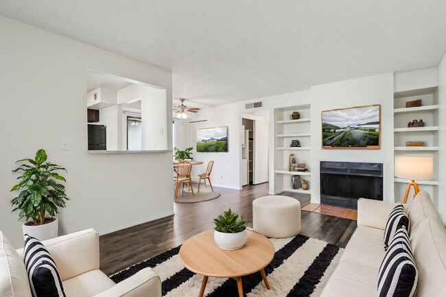 Building Photo - Del Coronado Building Photo - Del Coronado