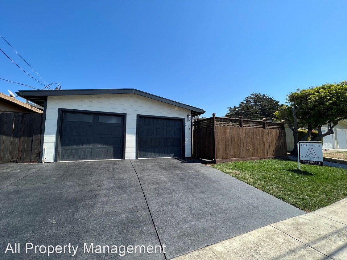 Foto principal - 2 br, 1 bath House - 751 Bradford Way Unit A