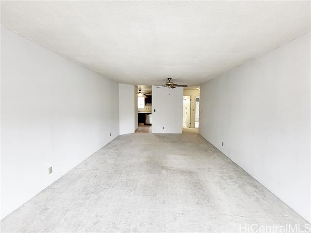 Foto del edificio - 44-104-104 Ikeanani Dr