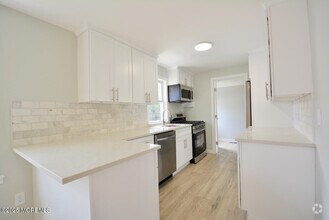 Building Photo - 1309 Langford St