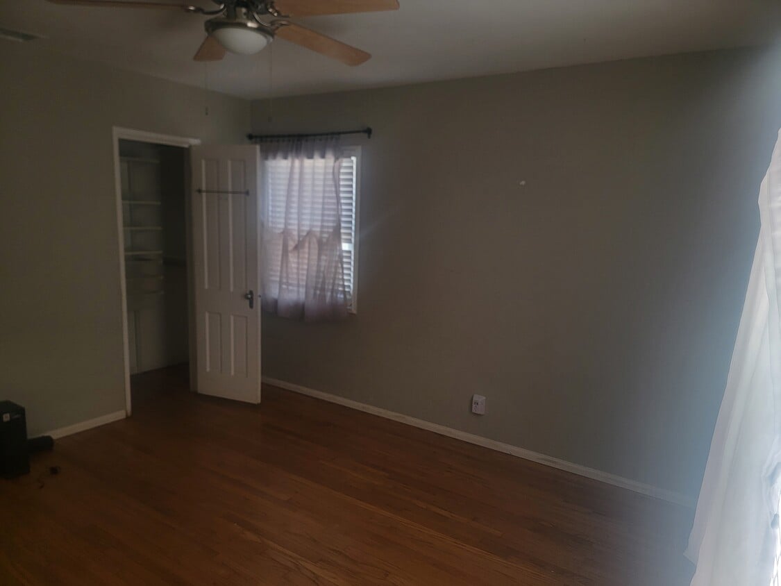 Bedroom with closet plus hallway closet - 3927 Wellington Rd