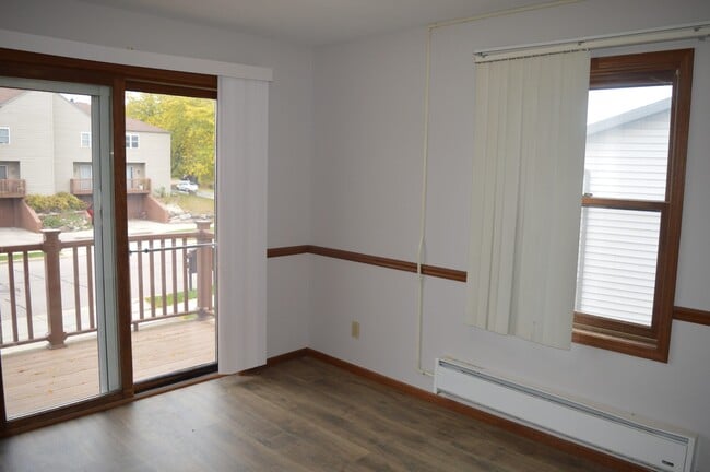 Foto del edificio - 1237 Sunfield St