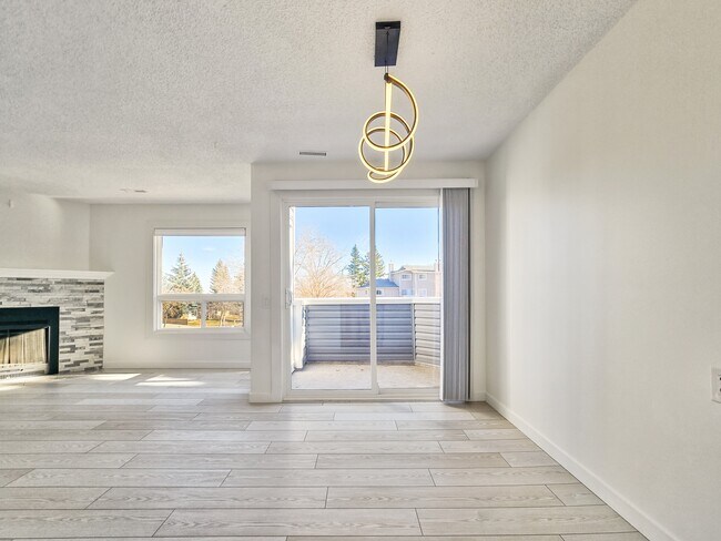 Photo du bâtiment - 200 Shawnessy Dr SW