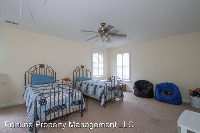 Building Photo - 4 br, 2.5 bath House - 1851 Providence Chu...