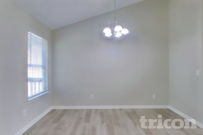 Building Photo - 5733 Partin Ln