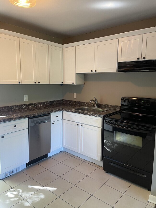 Foto del edificio - 276 Ivywood Dr