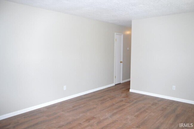 Foto del edificio - 16818 Coldwater Rd