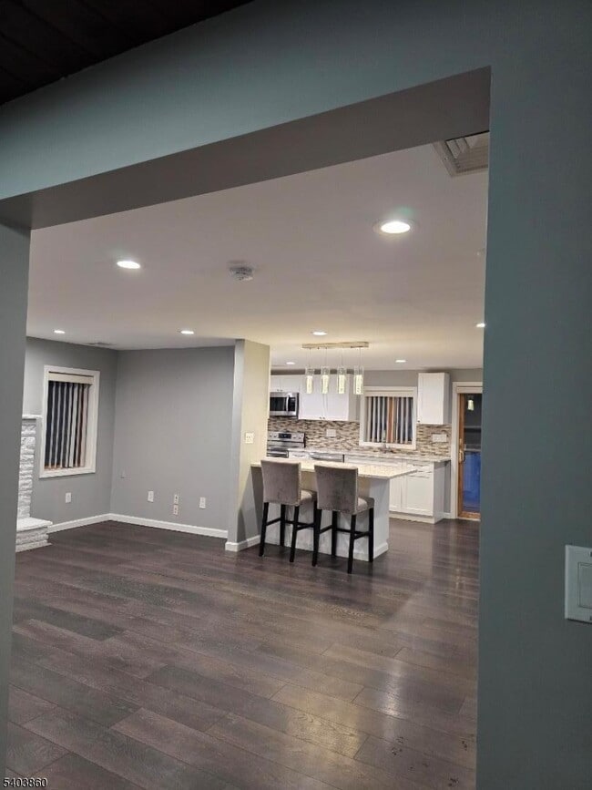 Building Photo - 36 Wawayanda Rd