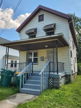Building Photo - 5161 Greenhurst Dr