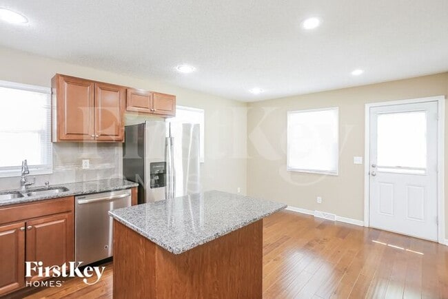 Foto del edificio - 7029 N Harrison St