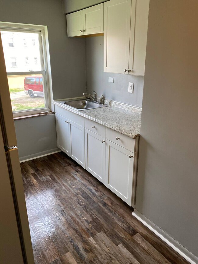 Foto del edificio - 54 Gorman Ln