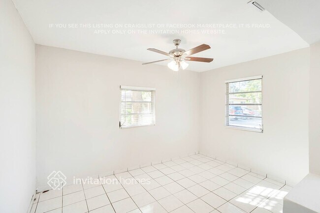 Foto del edificio - 2440 SW 5th Pl