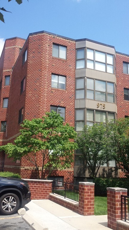 Foto del edificio - 964 Massachusetts Ave