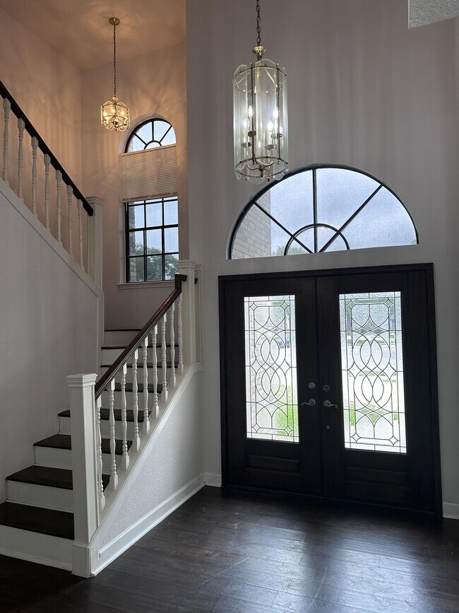 Foto del edificio - 5529 Fox Run Cir