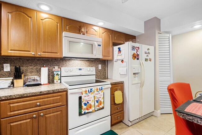 Foto del edificio - 5860 NW 44th St