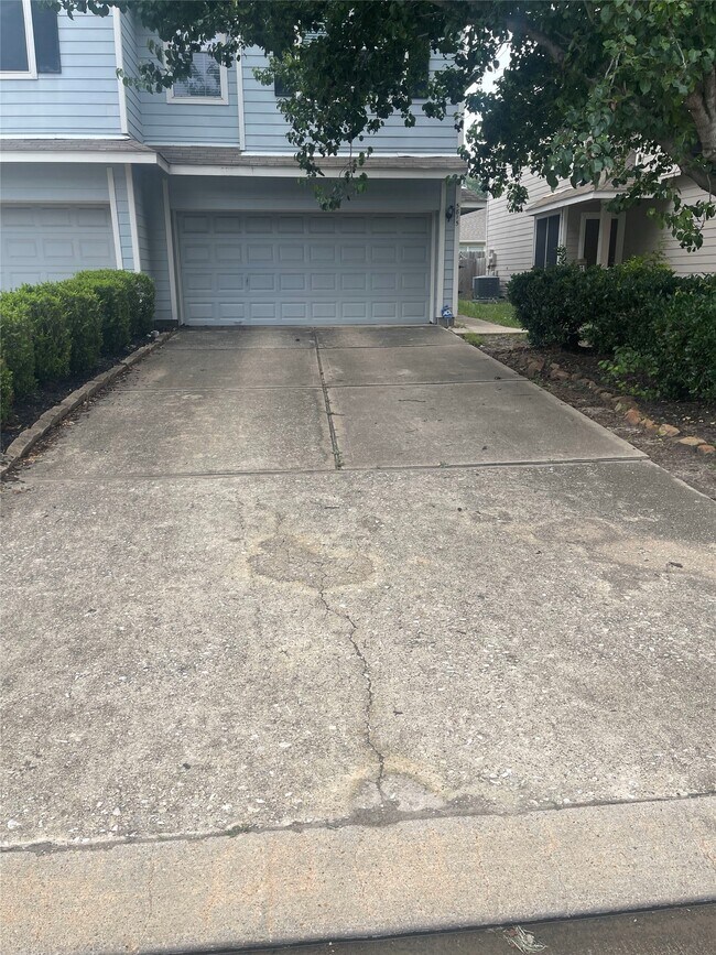 Foto del edificio - 5815 Vinemont Ln