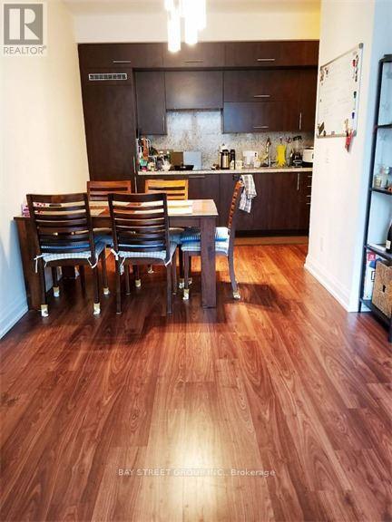 Building Photo - 5 Sheppard Ave E